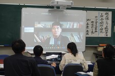 大学院文学研究科で中国浙江大学教授の遠隔授業を行いました